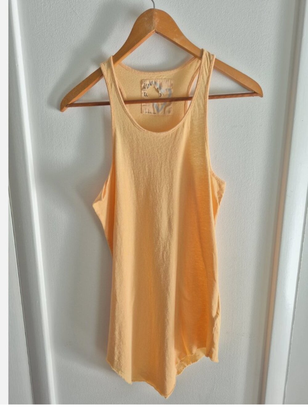 FRANK & EILEEN Tee Lab BASE LAYER ROUND HEM TANK | Light Orange sz M - NEW